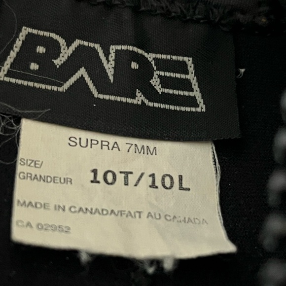 Bare wetsuit Size 10T - Picture 6 of 6